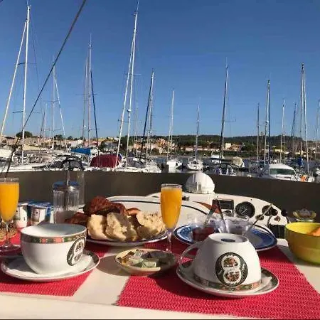 Cabine D'hotes Sur Yacht 13 Metres Botel Agde